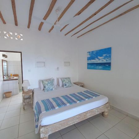 Watamu Beach Cottages Bagian luar foto