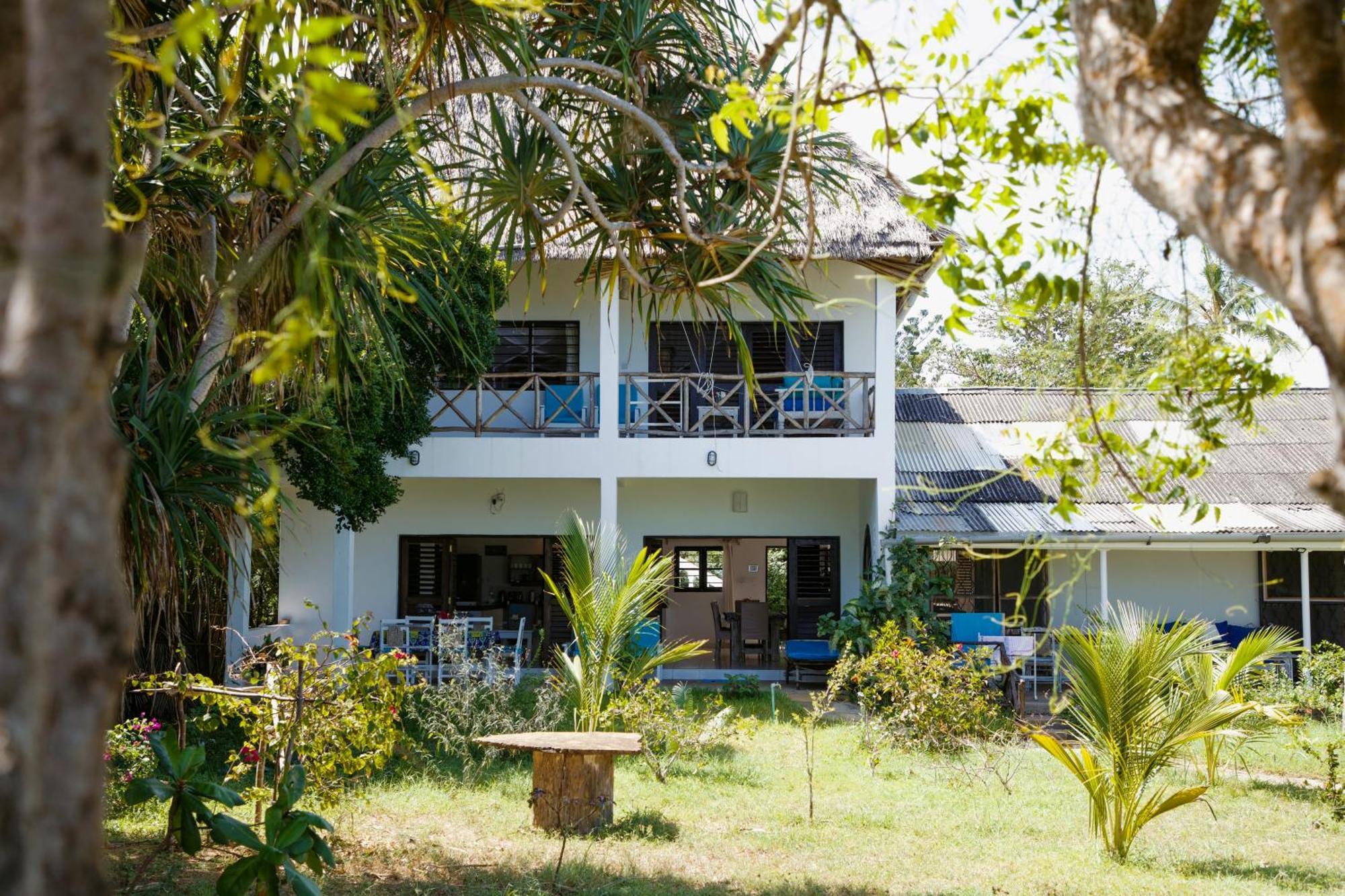 Watamu Beach Cottages Bagian luar foto