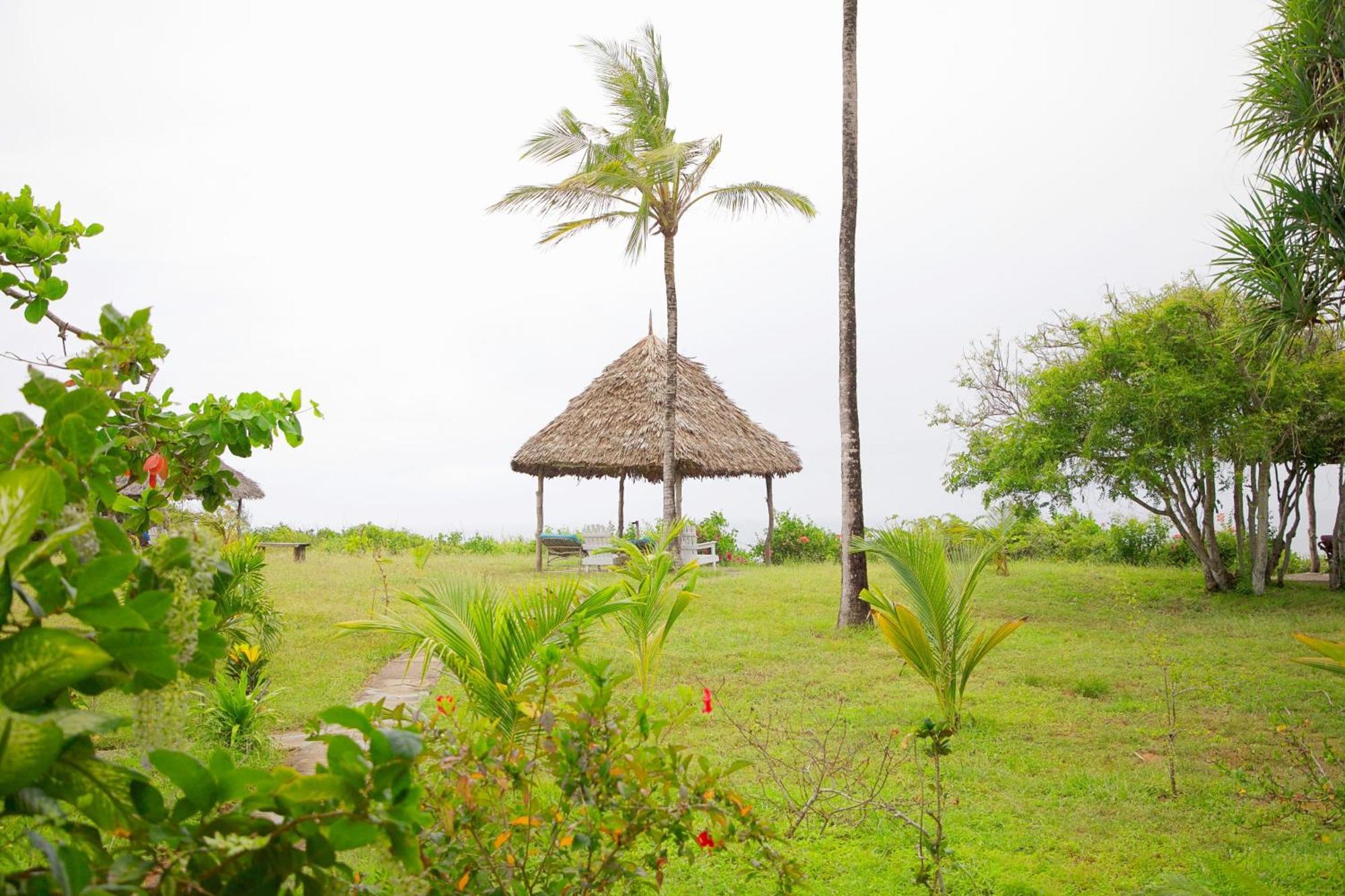 Watamu Beach Cottages Bagian luar foto